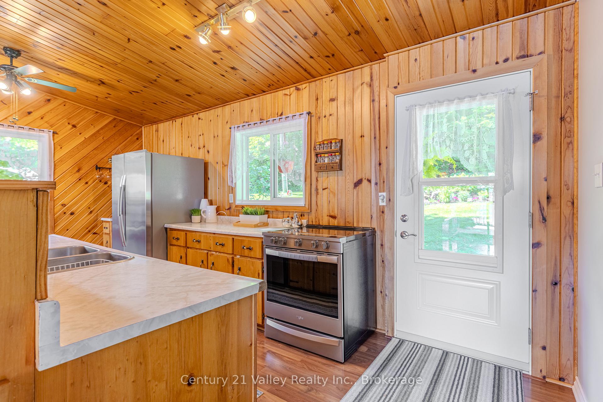 Photo 13 of 141 Mulberry Lane, Bonnechere Valley, Eganville/Bonnechere Twp — HOMEH