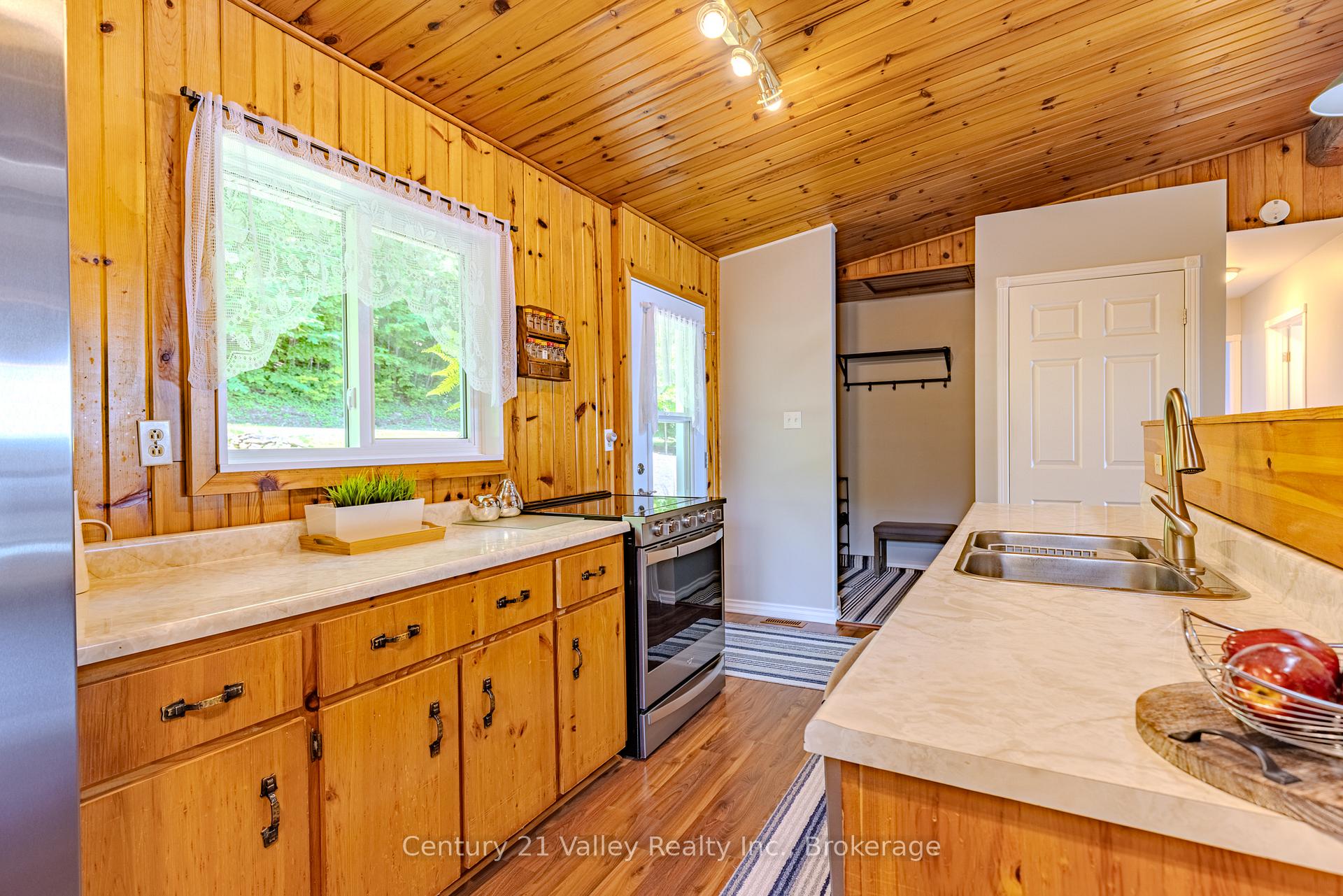 Photo 15 of 141 Mulberry Lane, Bonnechere Valley, Eganville/Bonnechere Twp — HOMEH