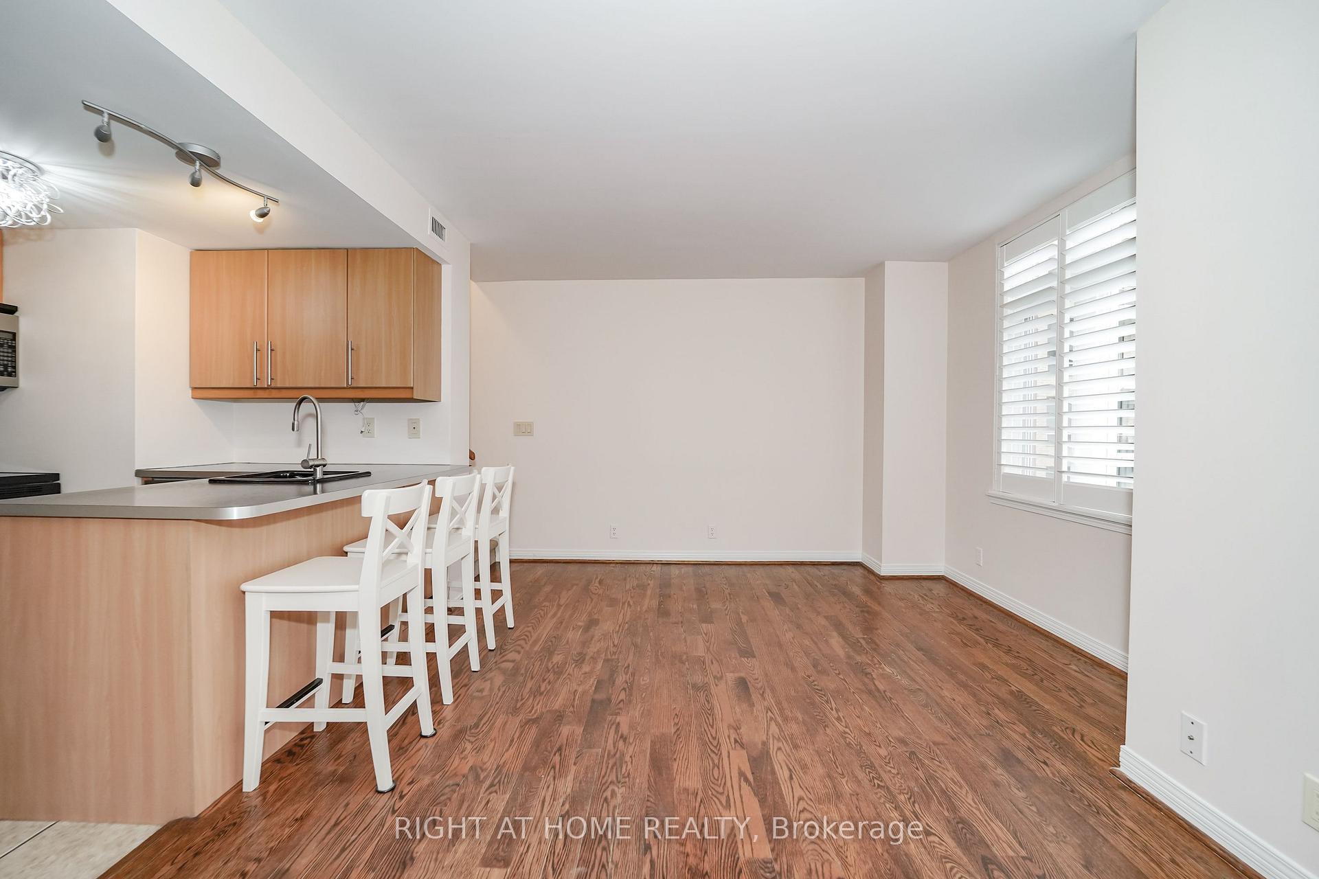 Photo 12 of Unit 22, 108 Redpath Avenue, Toronto, Mount Pleasant West — HOMEH