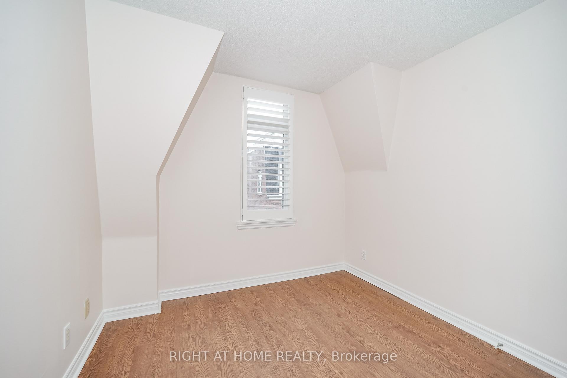 Photo 18 of Unit 22, 108 Redpath Avenue, Toronto, Mount Pleasant West — HOMEH