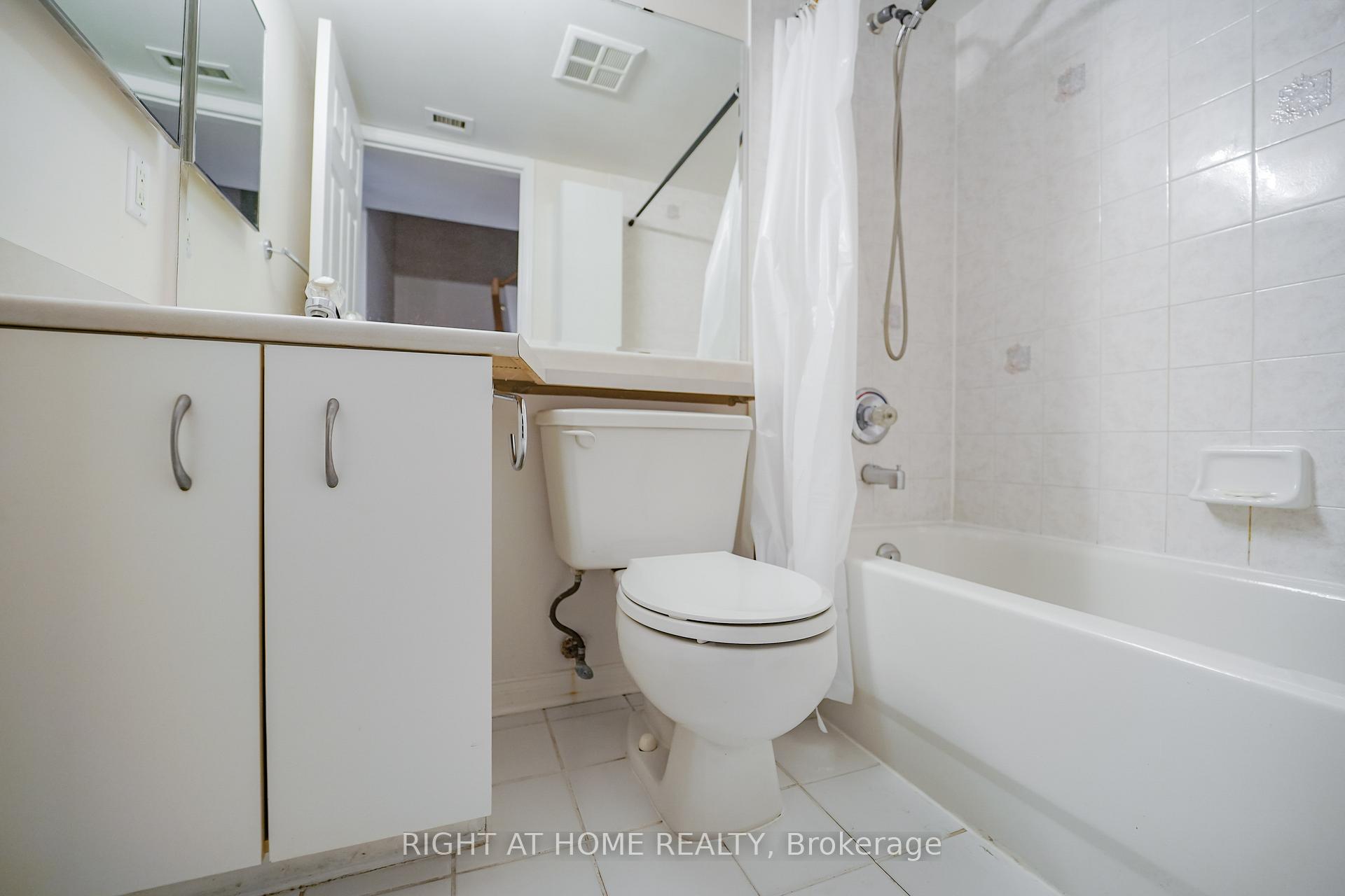 Photo 23 of Unit 22, 108 Redpath Avenue, Toronto, Mount Pleasant West — HOMEH