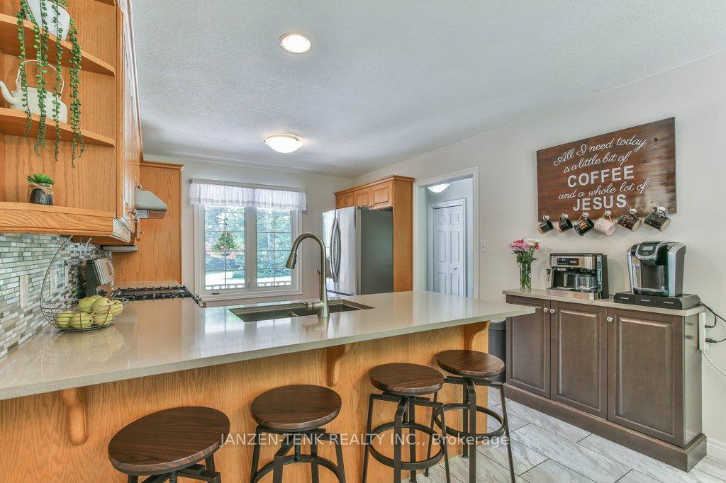 Photo 12 of 5757 Carter Road, Malahide, Rural Malahide — HOMEH