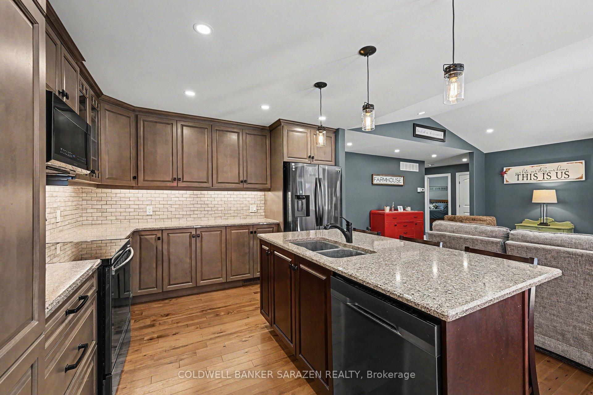 Photo 11 of 78 Deerfield Drive, McNab/Braeside, Mcnab/Braeside Twps — HOMEH