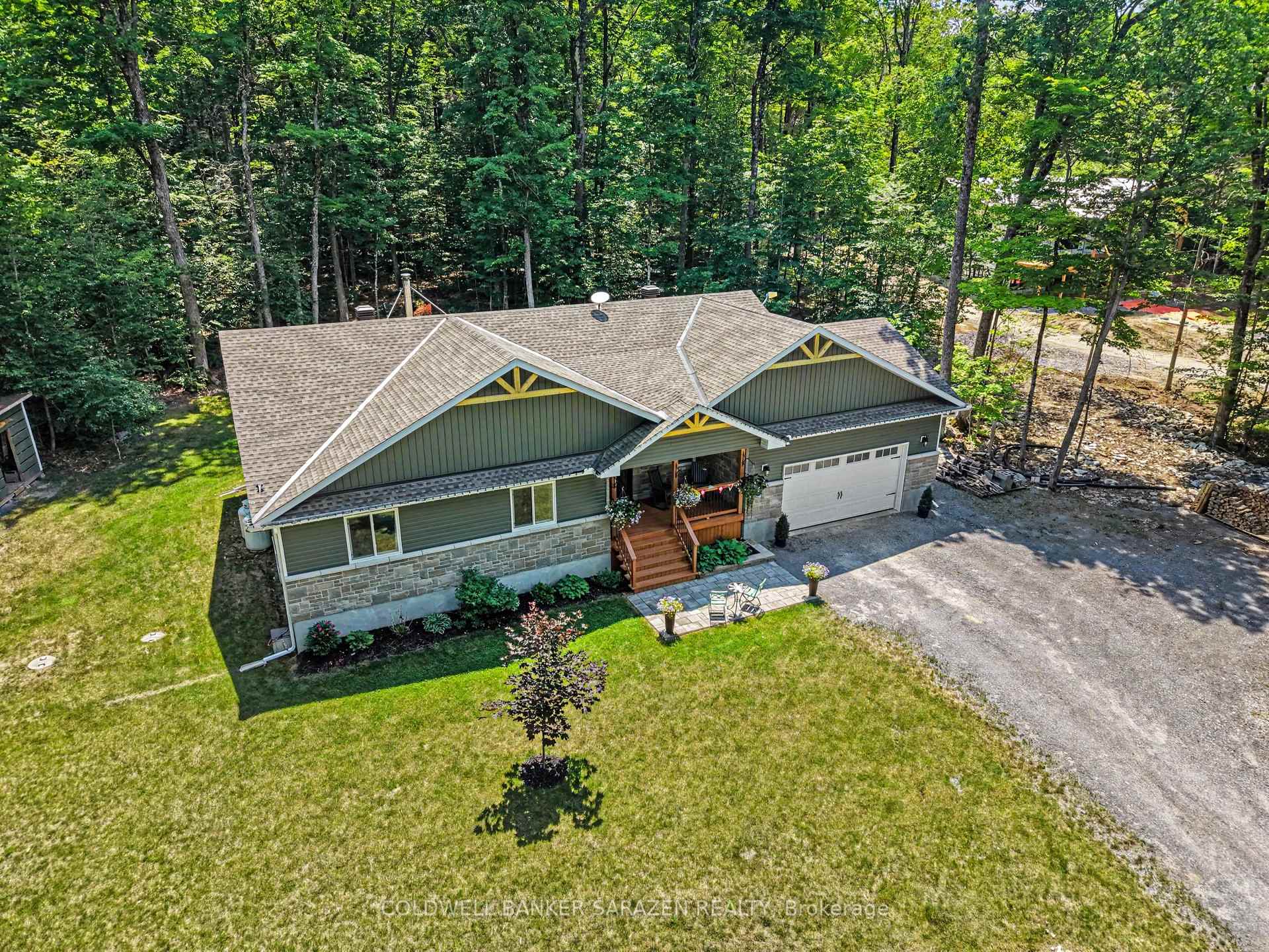 Photo 43 of 78 Deerfield Drive, McNab/Braeside, Mcnab/Braeside Twps — HOMEH