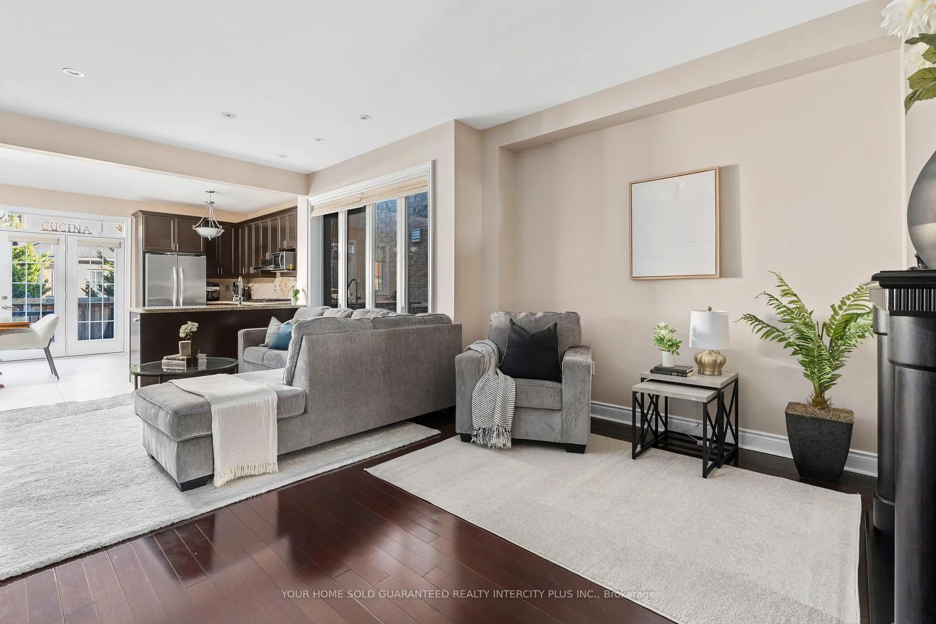 Photo 5 of 137 Lindbergh Drive, Vaughan, Vellore Village — HOMEH