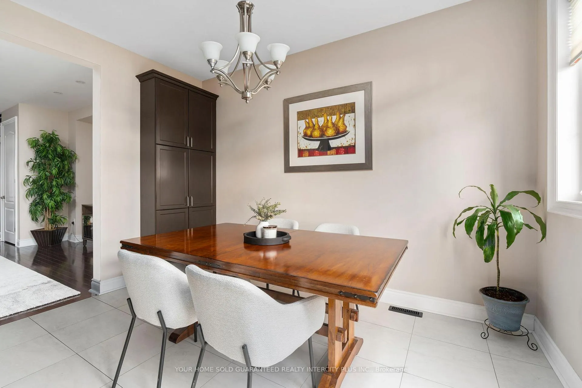 Photo 10 of 137 Lindbergh Drive, Vaughan, Vellore Village — HOMEH