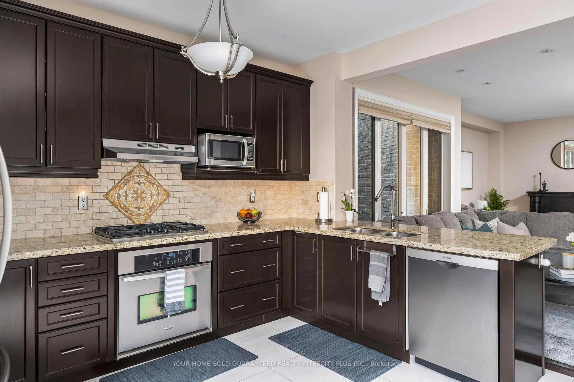 Photo 12 of 137 Lindbergh Drive, Vaughan, Vellore Village — HOMEH