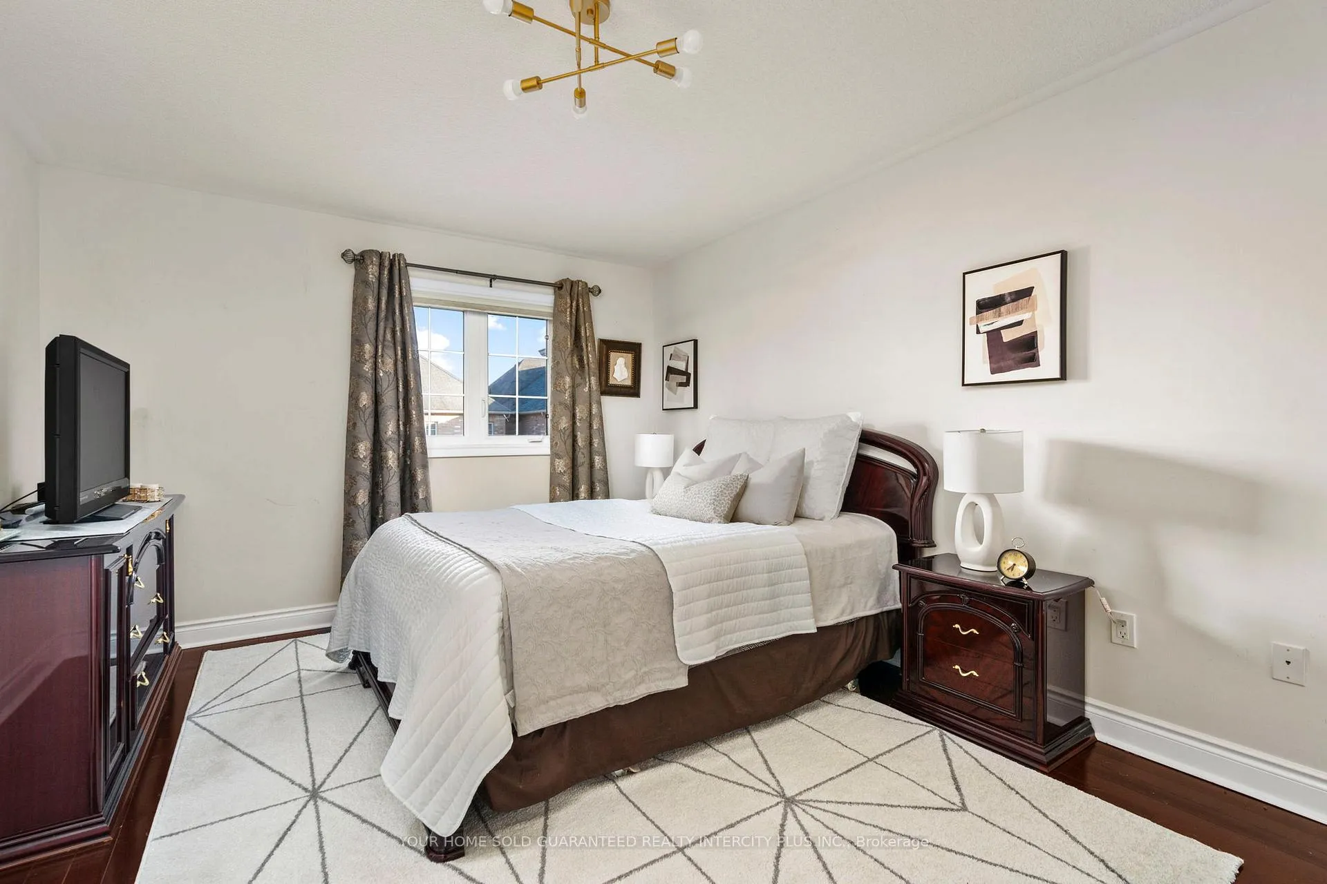 Photo 17 of 137 Lindbergh Drive, Vaughan, Vellore Village — HOMEH