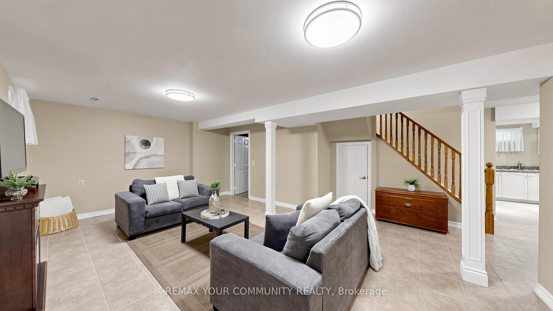 Photo 30 of 19 Ivano Mews, Vaughan, East Woodbridge — HOMEH