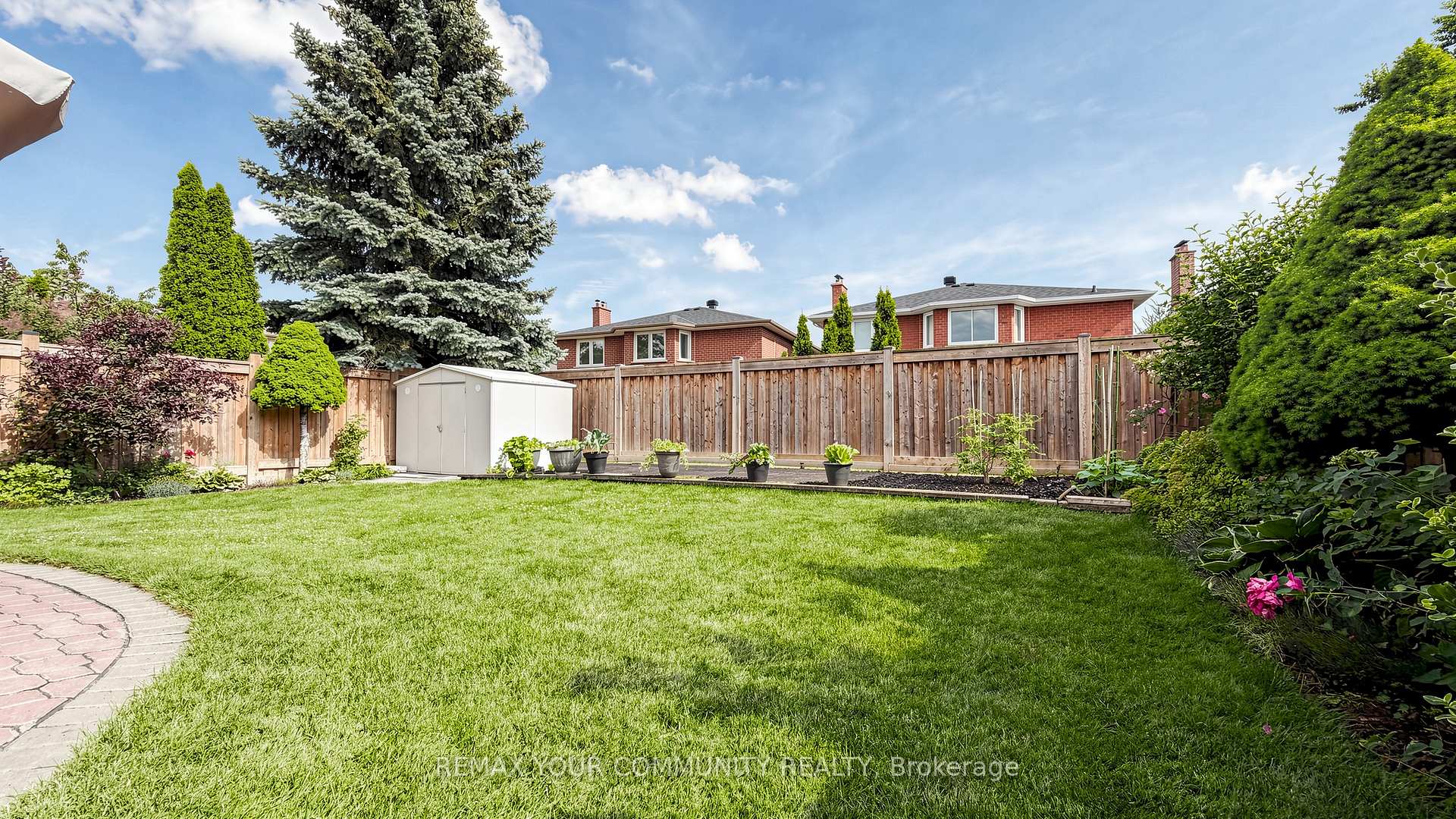 Photo 34 of 19 Ivano Mews, Vaughan, East Woodbridge — HOMEH