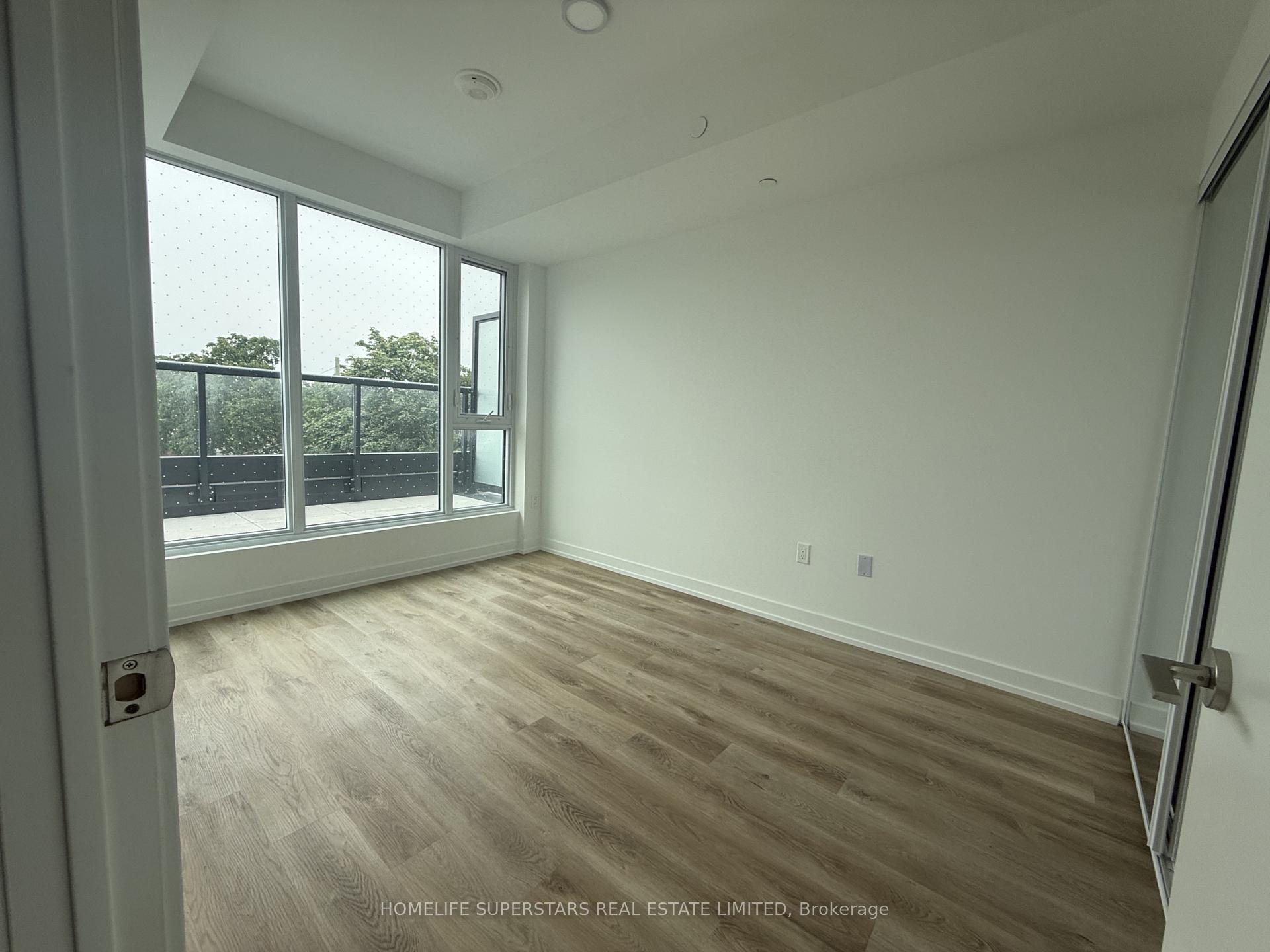Photo 3 of Unit 302, 6 Chartwell Road, Etobicoke, Stonegate-Queensway — HOMEH