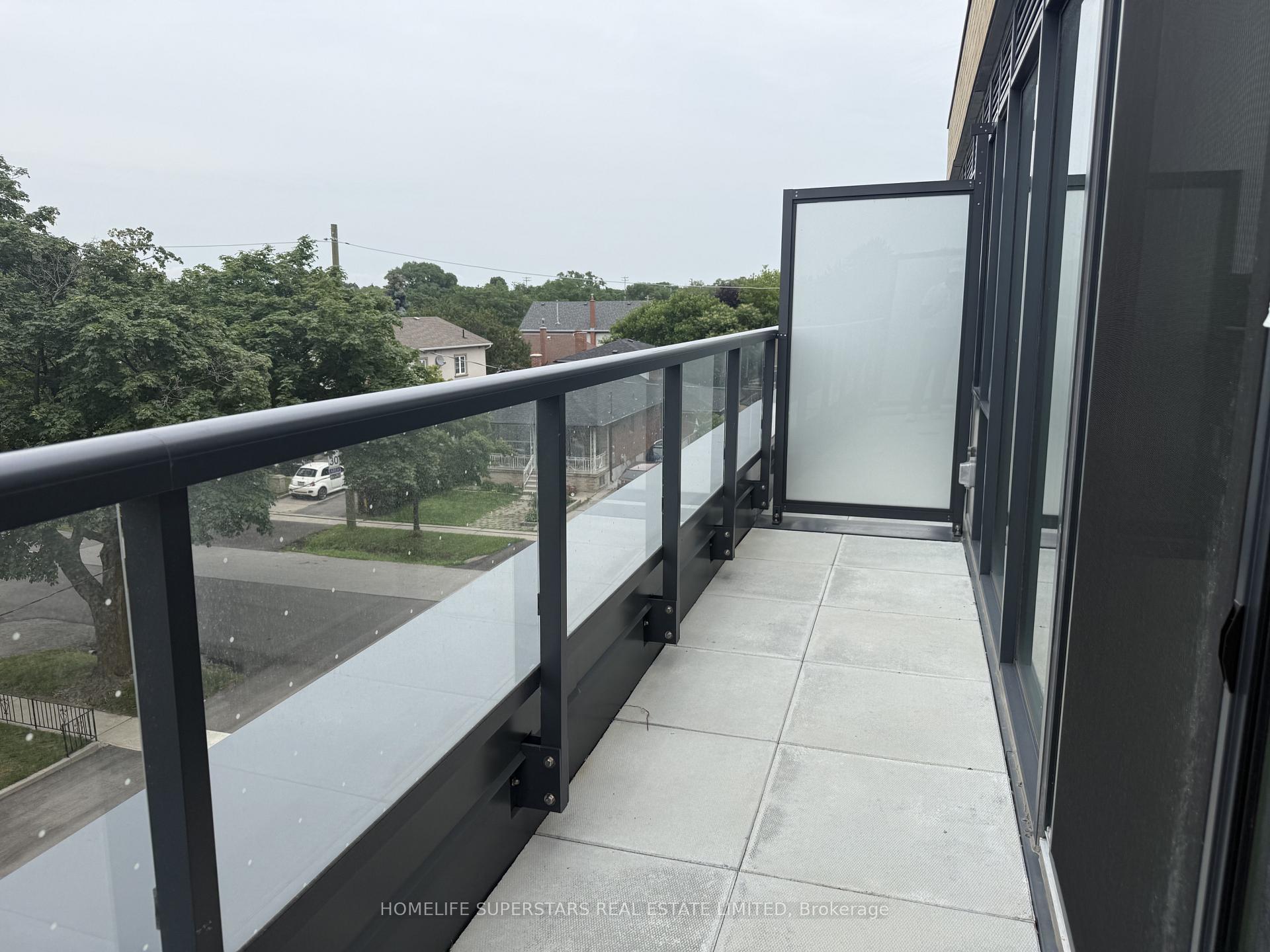 Photo 8 of Unit 302, 6 Chartwell Road, Etobicoke, Stonegate-Queensway — HOMEH