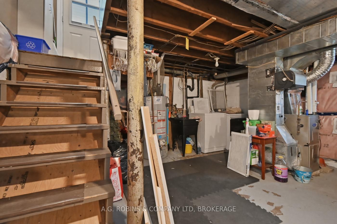 Photo 25 of 4 Clifford Avenue, Welland, Broadway — HOMEH