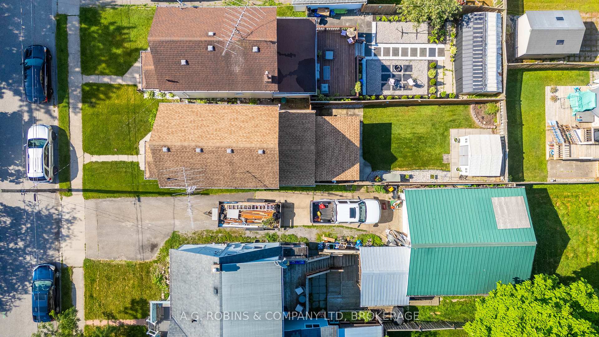 Photo 33 of 4 Clifford Avenue, Welland, Broadway — HOMEH