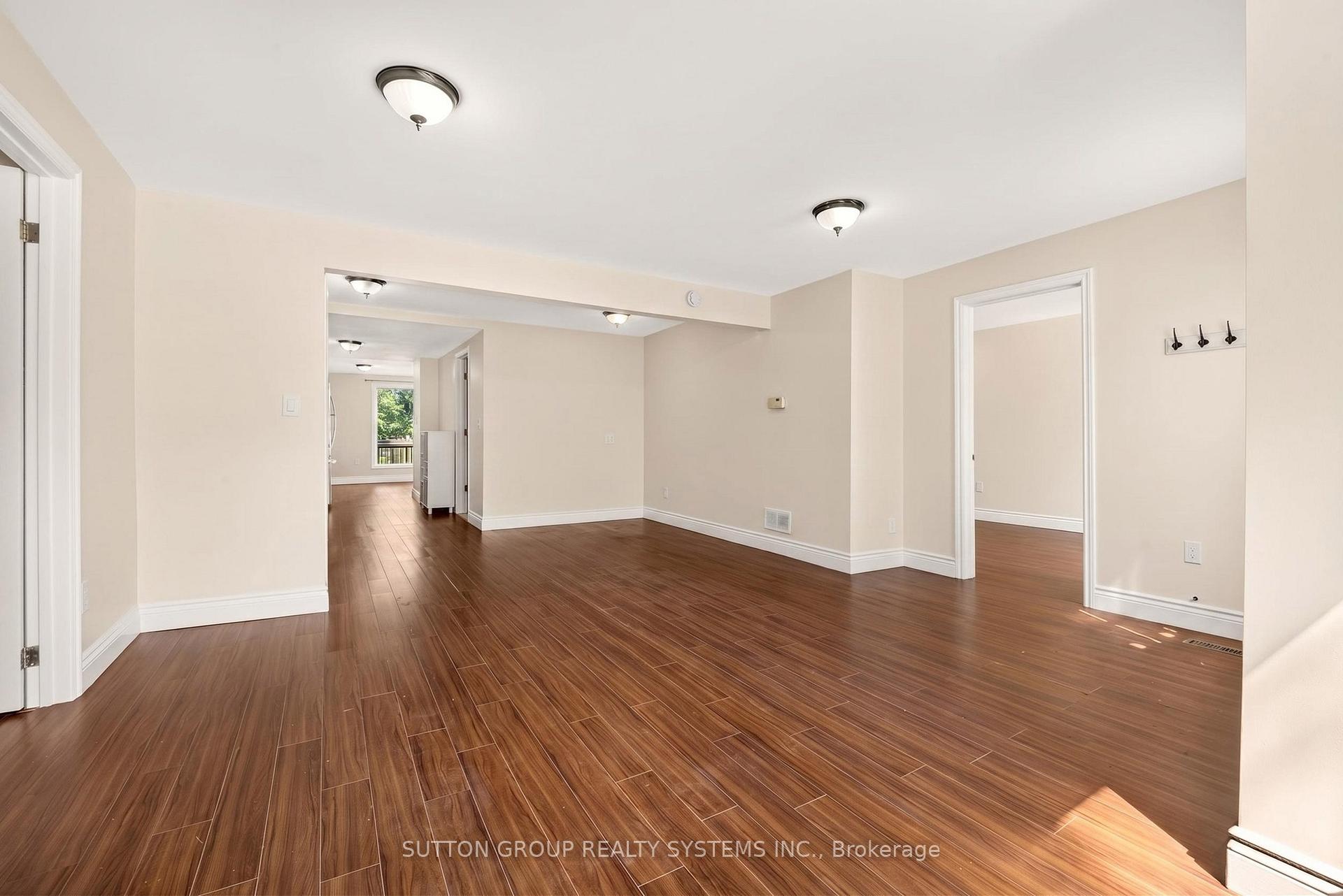 Photo 4 of 2082 Lilac Drive, Innisfil, Alcona — HOMEH