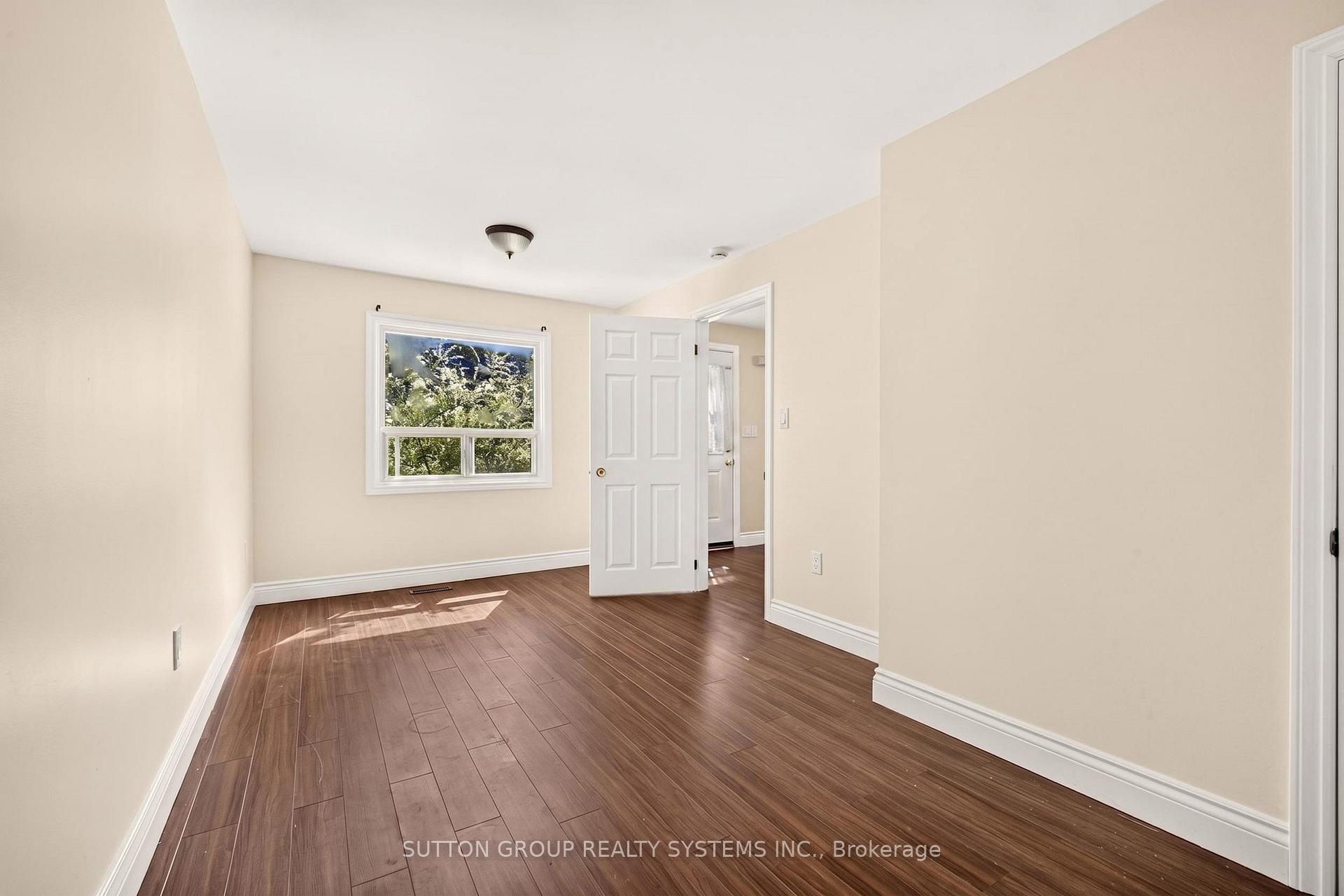 Photo 7 of 2082 Lilac Drive, Innisfil, Alcona — HOMEH