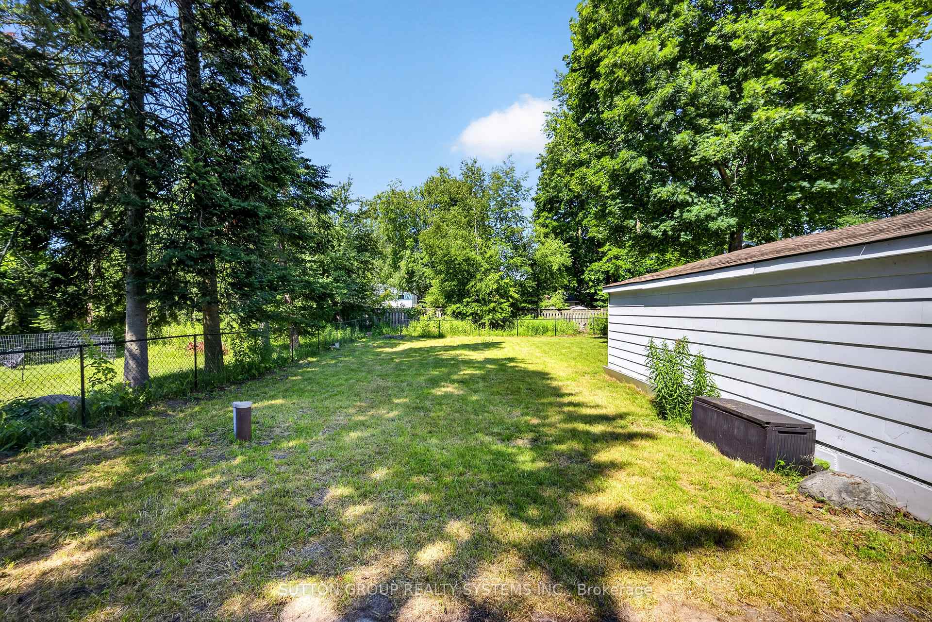 Photo 24 of 2082 Lilac Drive, Innisfil, Alcona — HOMEH