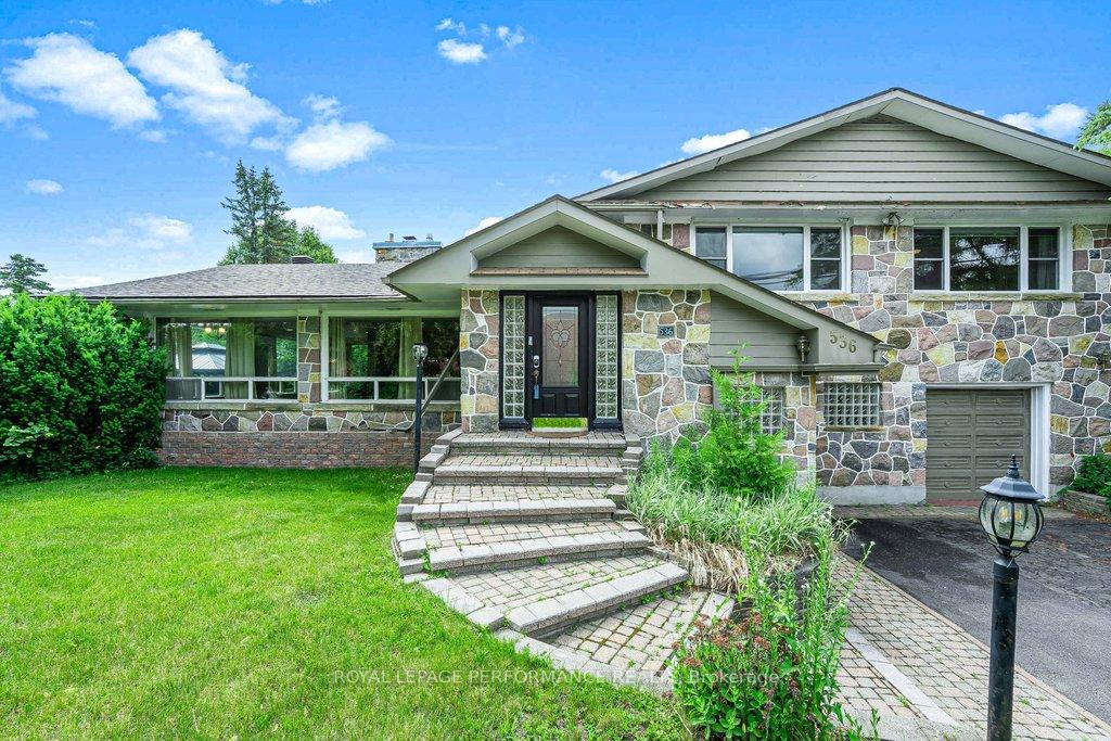 Photo 2 of 536 Dovercourt Avenue, Ottawa, Laurentianview — HOMEH