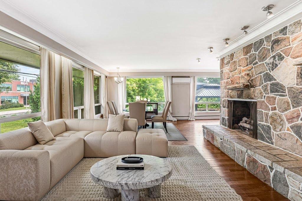 Photo 4 of 536 Dovercourt Avenue, Ottawa, Laurentianview — HOMEH