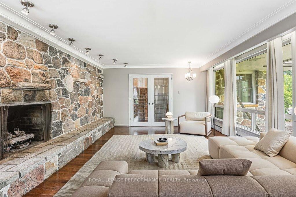 Photo 5 of 536 Dovercourt Avenue, Ottawa, Laurentianview — HOMEH