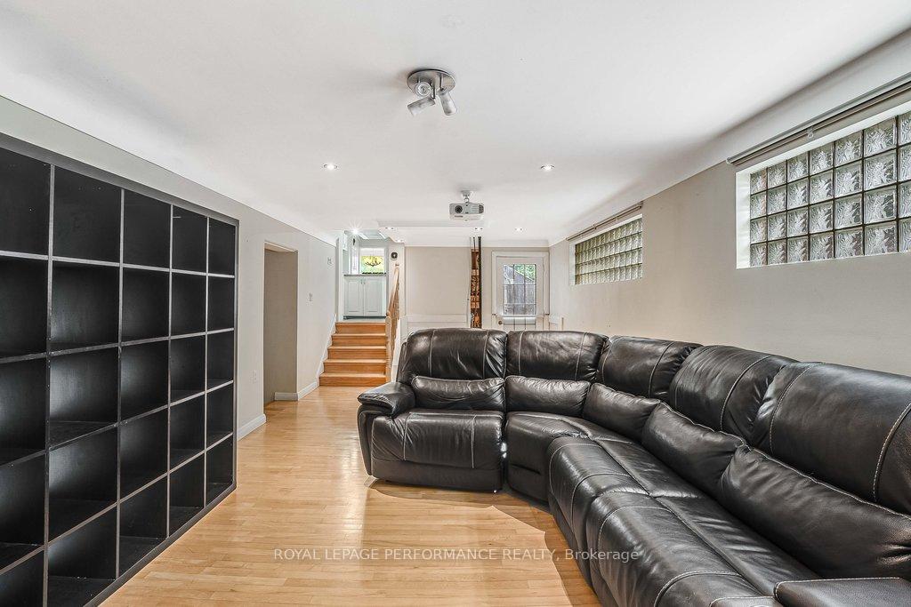 Photo 12 of 536 Dovercourt Avenue, Ottawa, Laurentianview — HOMEH