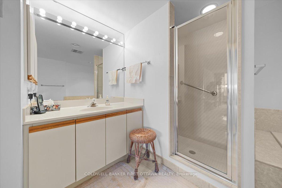 Photo 22 of Unit 606, 1510 Riverside Drive W, Ottawa, Riverview Park — HOMEH