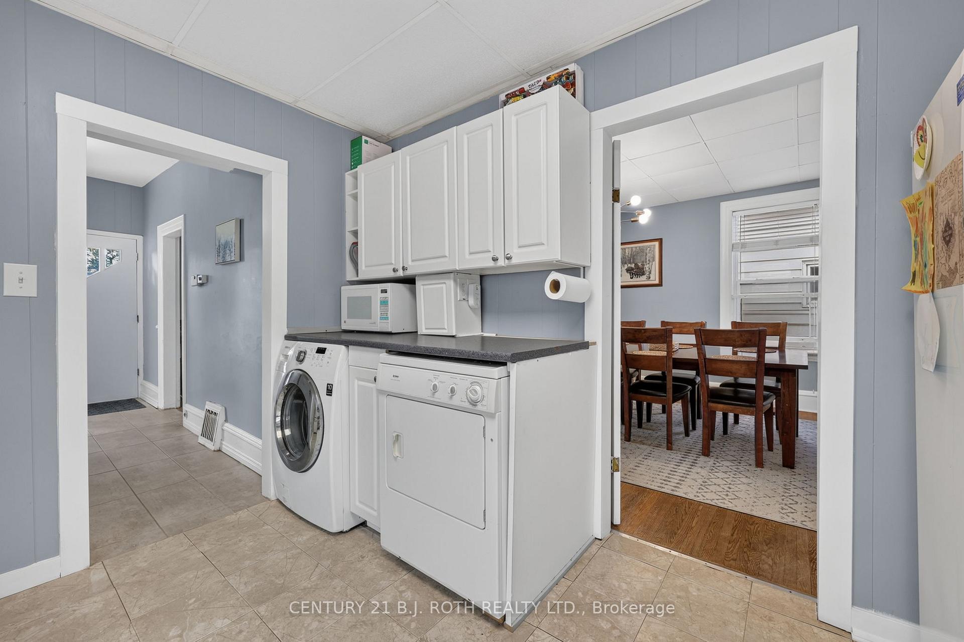 Photo 2 of 232 Mary Street, Orillia — HOMEH