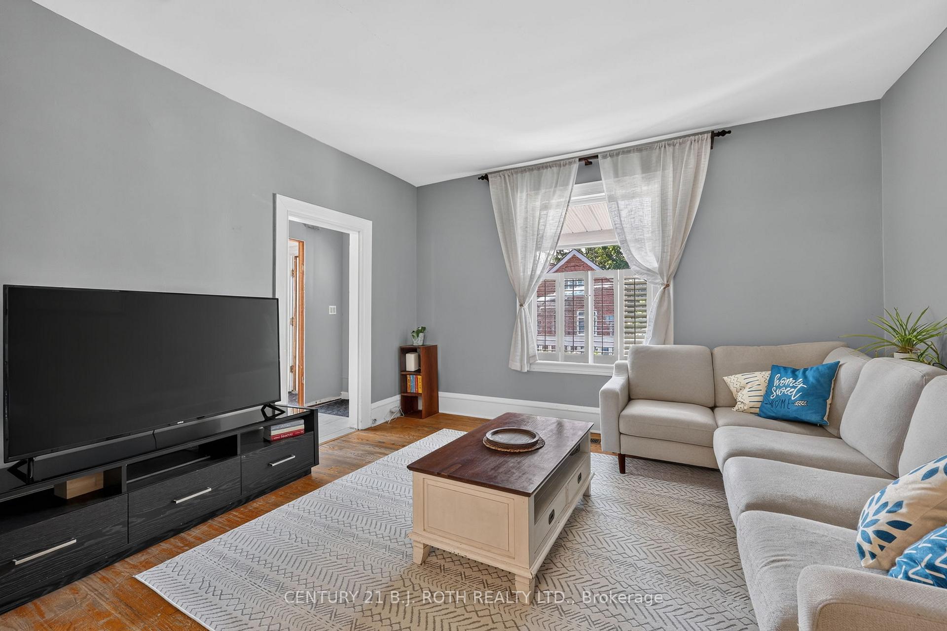 Photo 18 of 232 Mary Street, Orillia — HOMEH