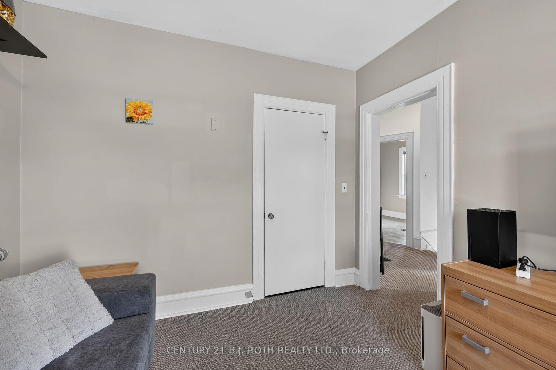 Photo 19 of 232 Mary Street, Orillia — HOMEH