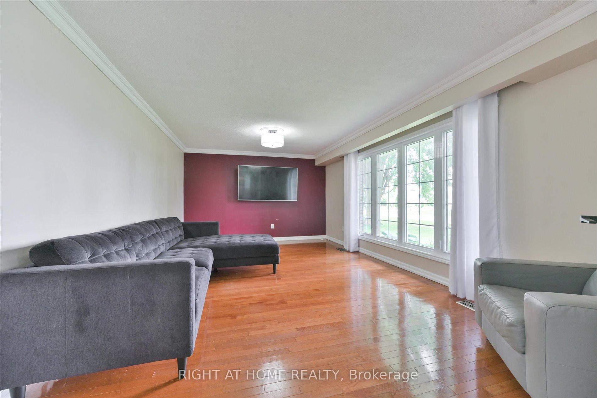 Photo 10 of 158 Mcfarlin Drive, West Grey — HOMEH