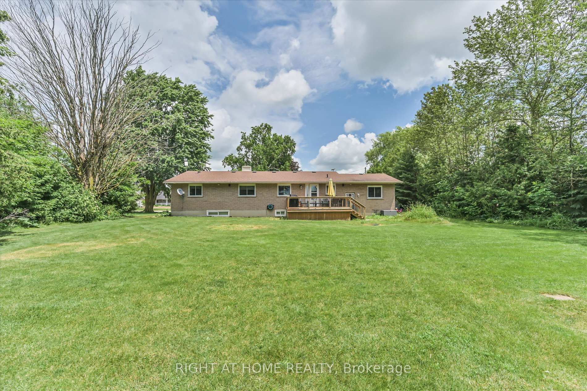 Photo 24 of 158 Mcfarlin Drive, West Grey — HOMEH