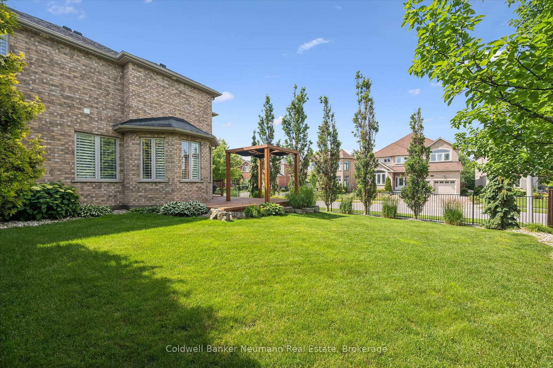 Photo 33 of 2 Sweeney Drive, Guelph, Kortright East — HOMEH