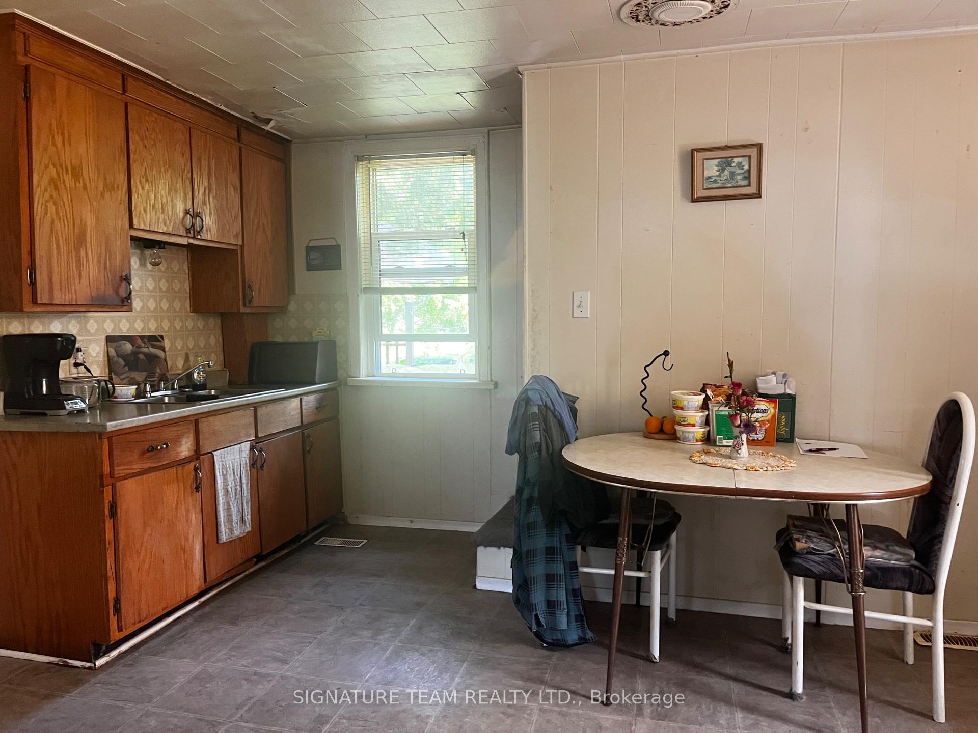 Photo 9 of 207 Jane Street, Bonnechere Valley, Eganville/Bonnechere Twp — HOMEH