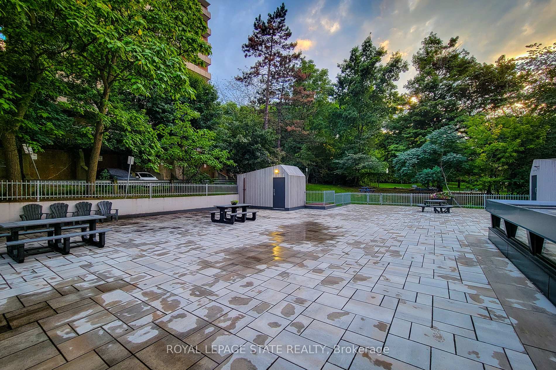 Photo 7 of Unit 2005, 150 Charlton Avenue E, Hamilton, Corktown — HOMEH