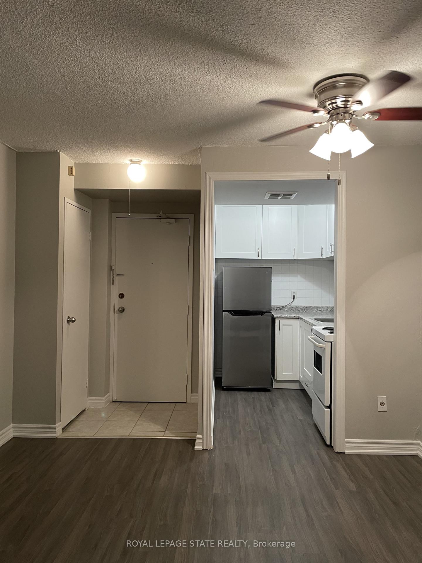 Photo 10 of Unit 2005, 150 Charlton Avenue E, Hamilton, Corktown — HOMEH