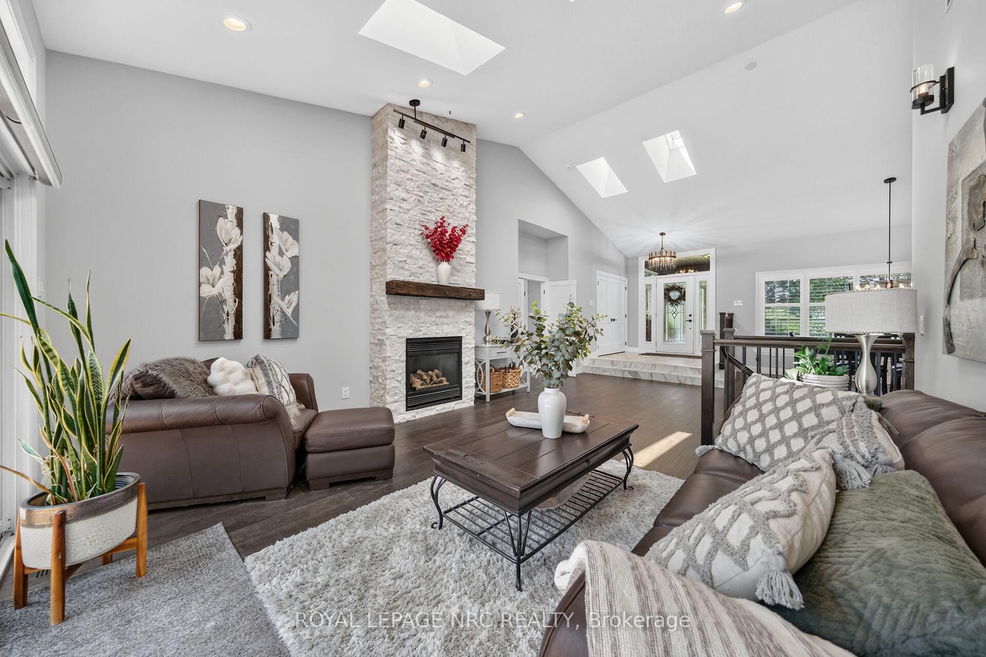 Photo 7 of 410 Kingsway Road, Welland, Dain City — HOMEH