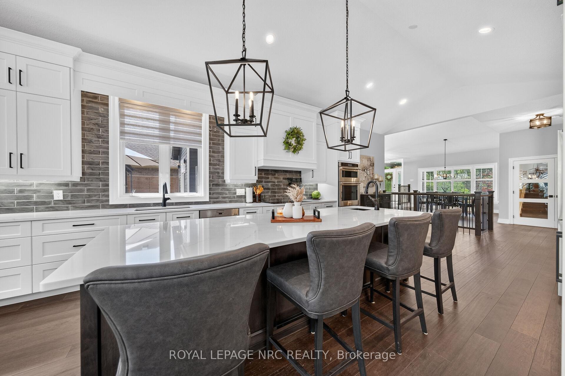 Photo 14 of 410 Kingsway Road, Welland, Dain City — HOMEH
