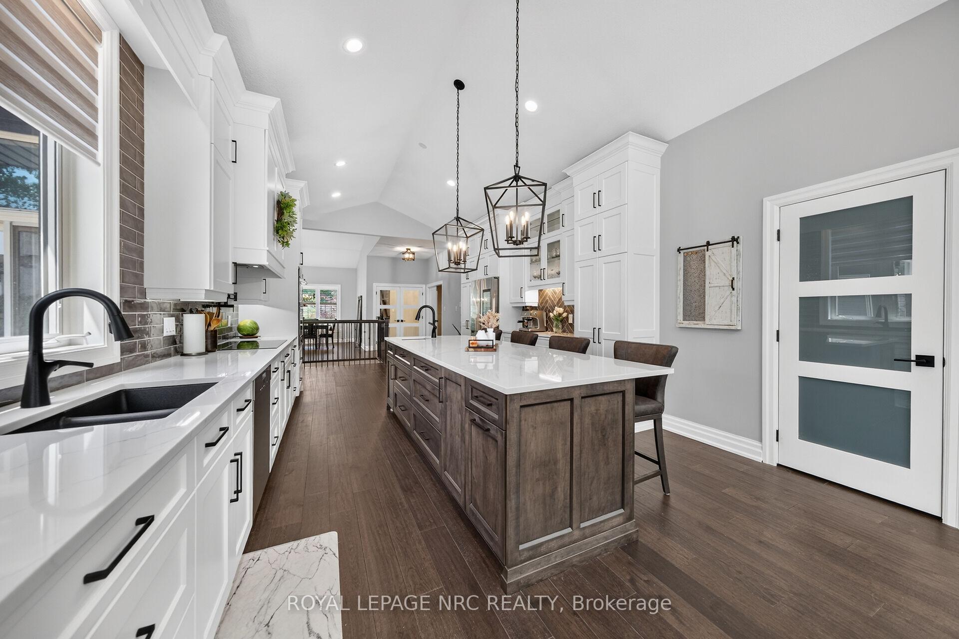 Photo 15 of 410 Kingsway Road, Welland, Dain City — HOMEH