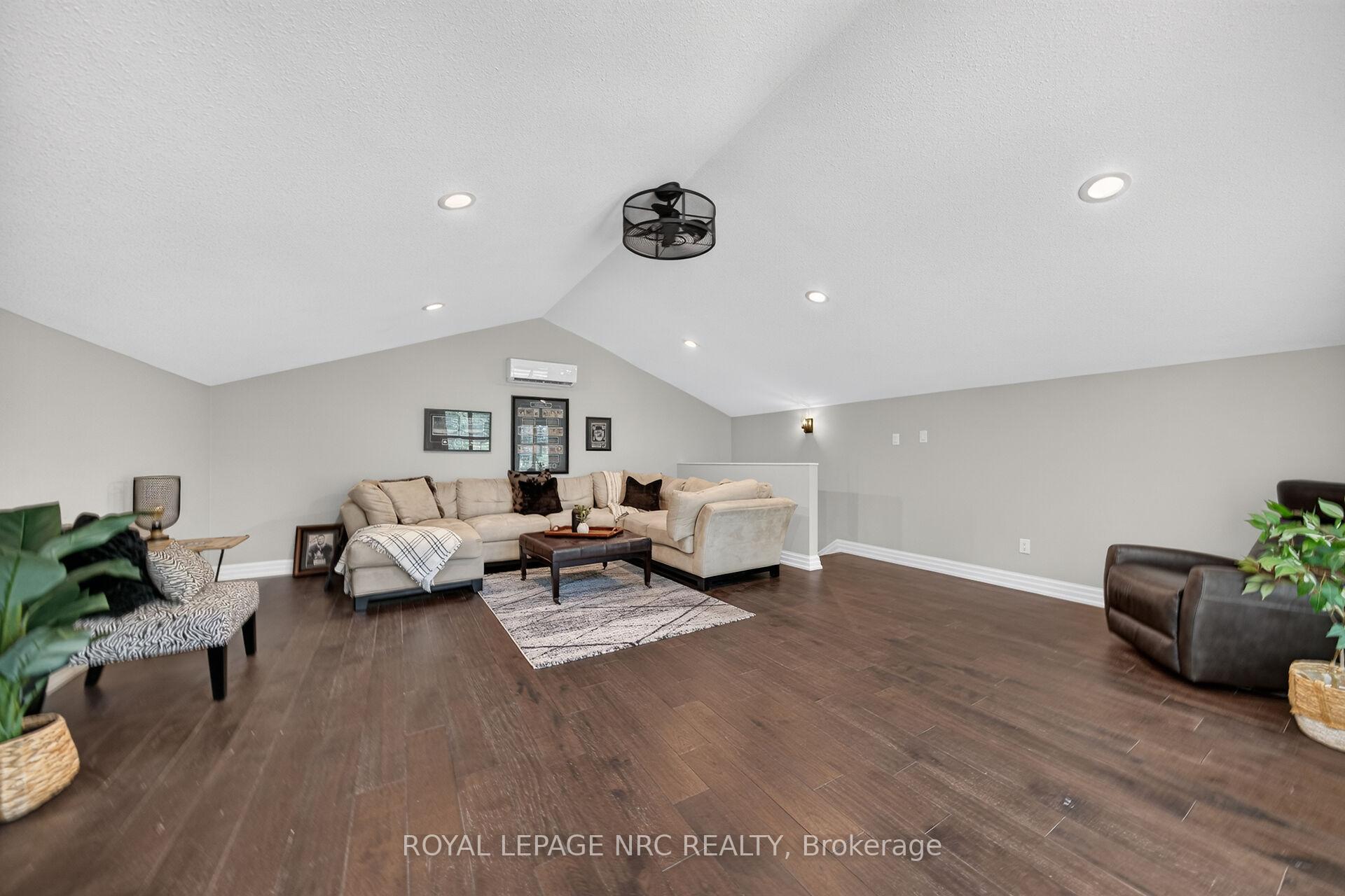 Photo 30 of 410 Kingsway Road, Welland, Dain City — HOMEH