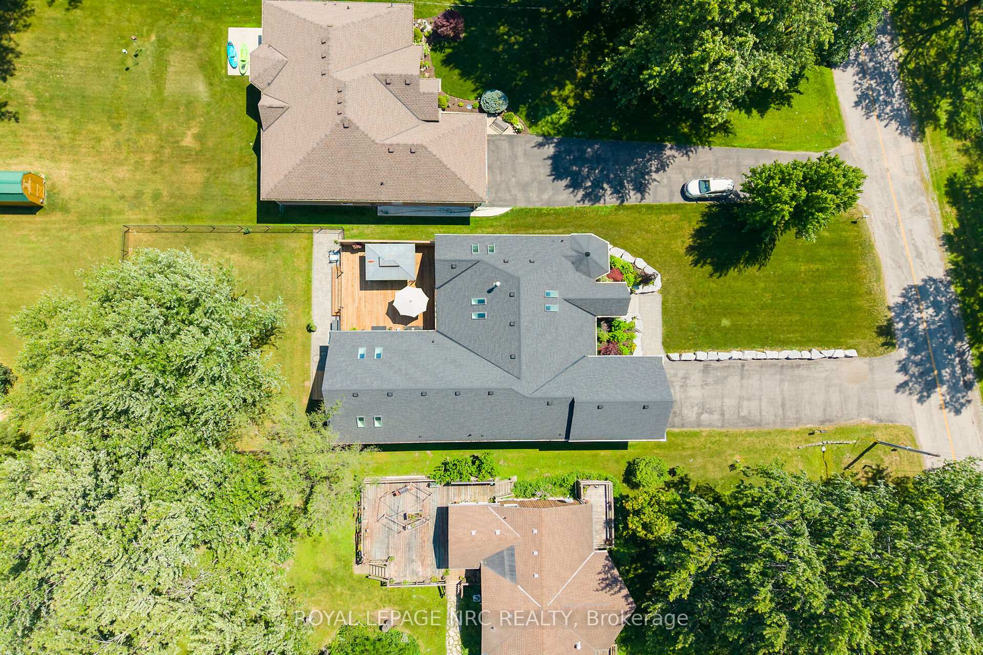 Photo 36 of 410 Kingsway Road, Welland, Dain City — HOMEH