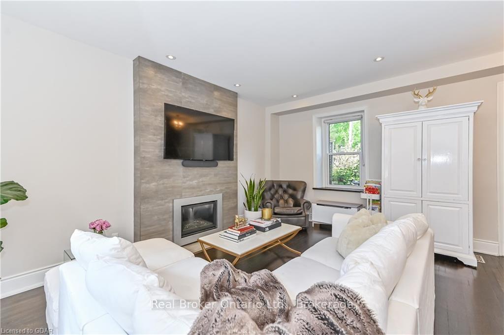 Photo 6 of 37 Meadowview Avenue, Guelph, Junction/Onward Willow — HOMEH