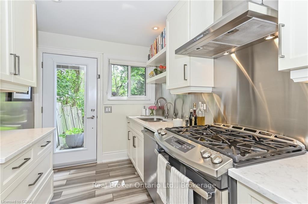 Photo 11 of 37 Meadowview Avenue, Guelph, Junction/Onward Willow — HOMEH