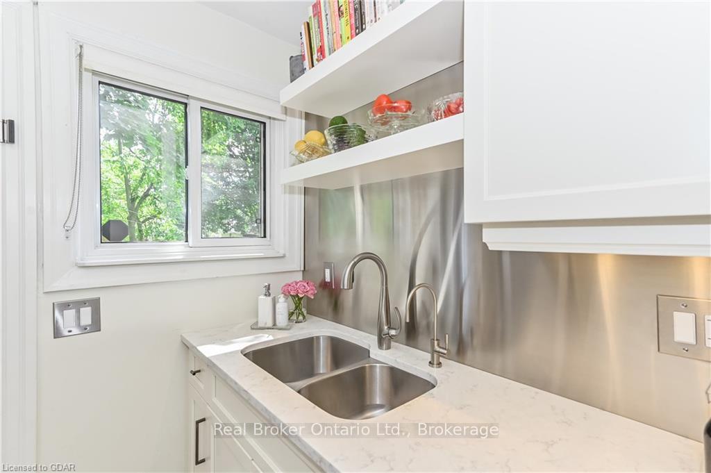 Photo 12 of 37 Meadowview Avenue, Guelph, Junction/Onward Willow — HOMEH