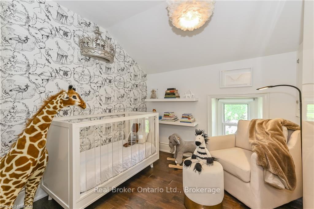 Photo 16 of 37 Meadowview Avenue, Guelph, Junction/Onward Willow — HOMEH