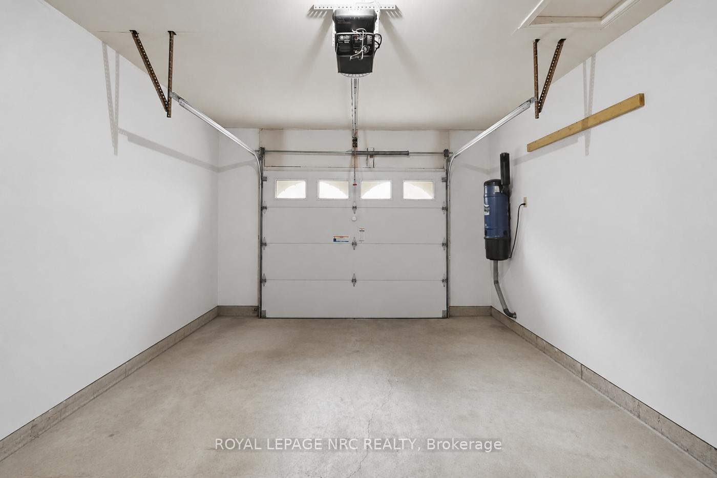 Photo 24 of 12 Harvest Oak Drive, St. Catharines, Grapeview — HOMEH