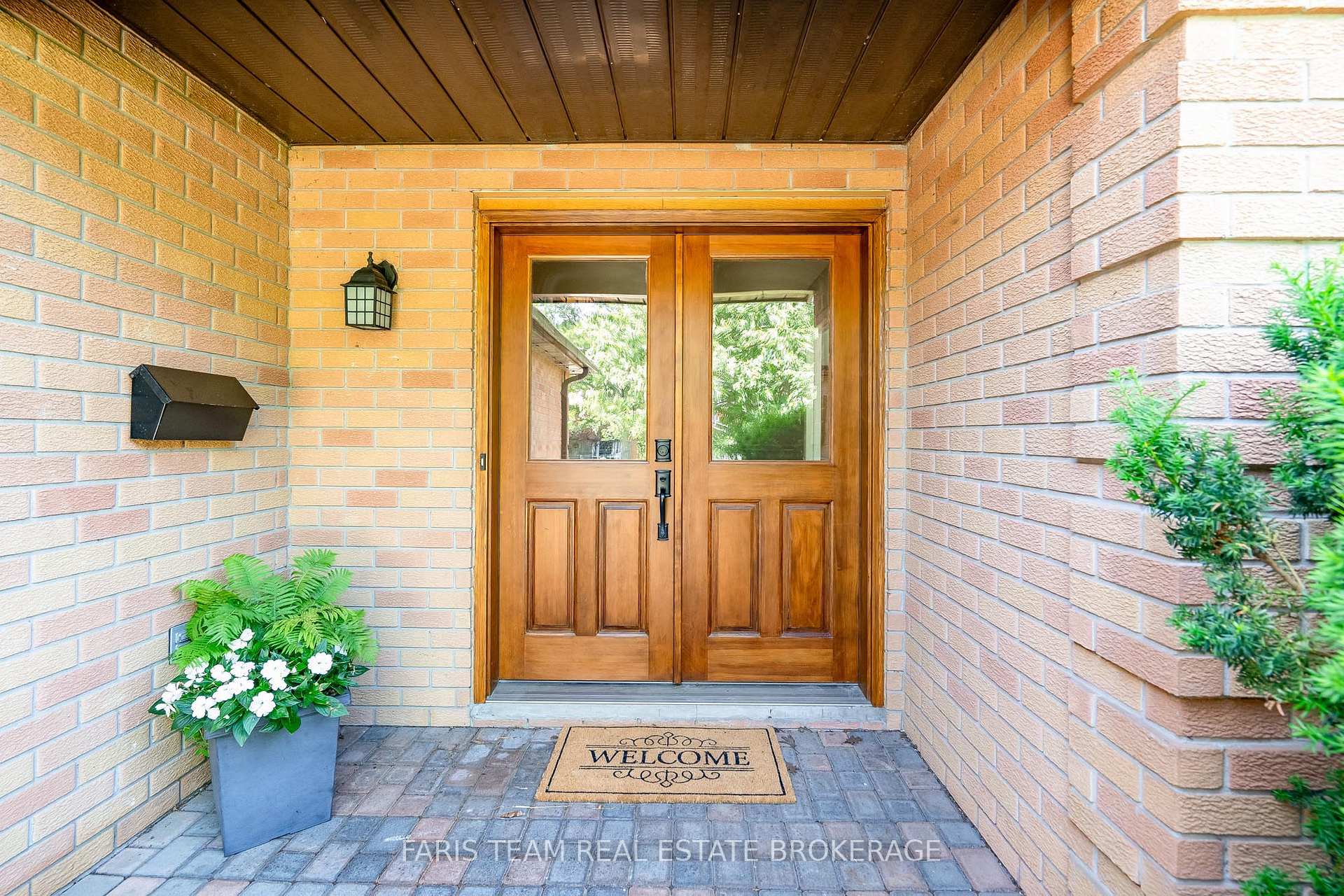 Photo 4 of 55 Oakridge Drive, Barrie, Sunnidale — HOMEH