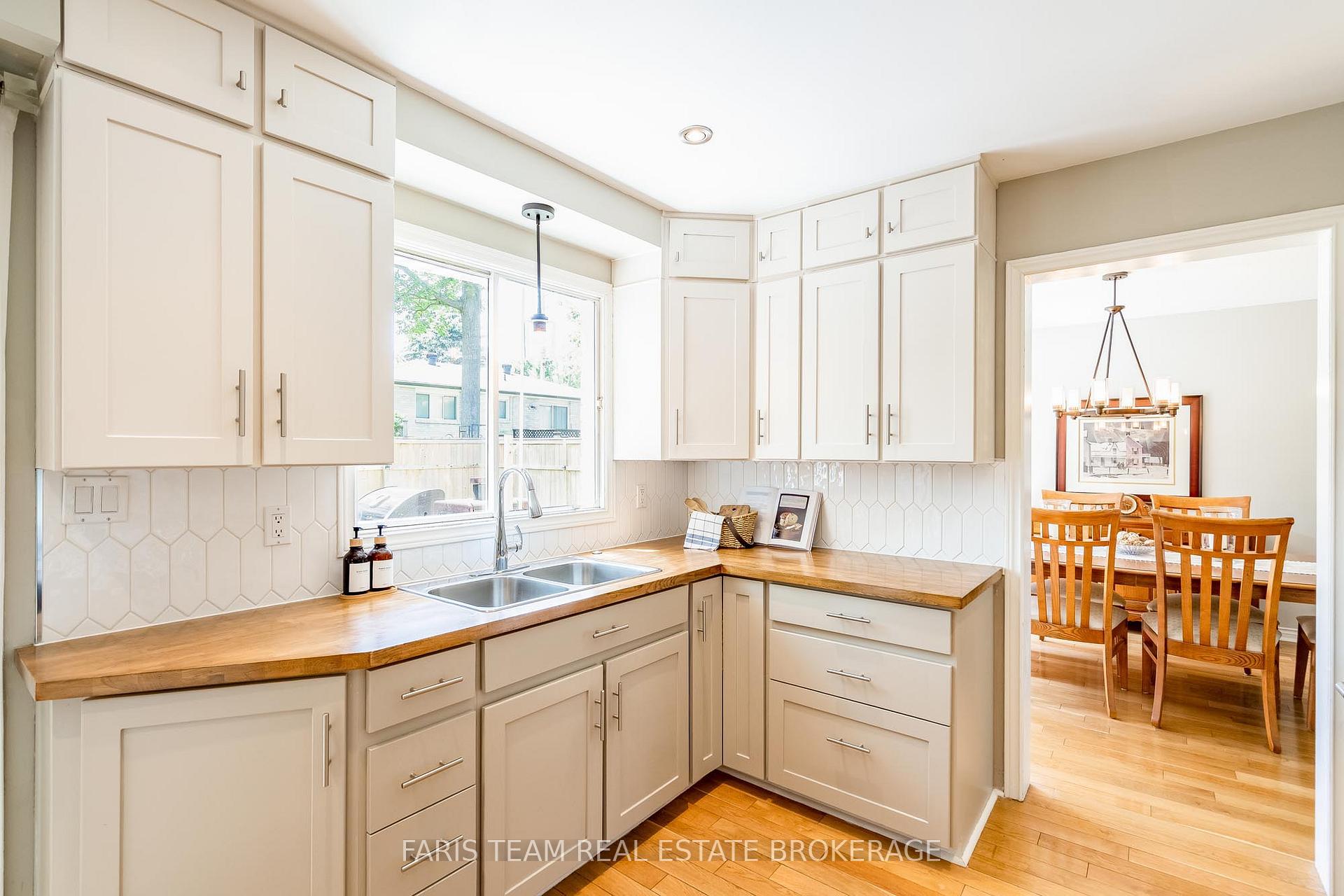 Photo 7 of 55 Oakridge Drive, Barrie, Sunnidale — HOMEH