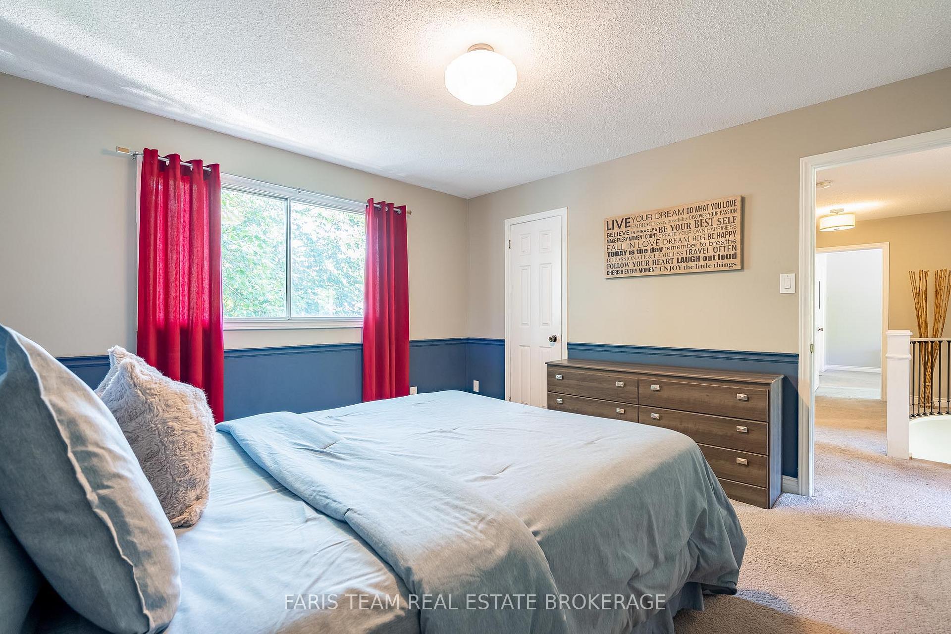 Photo 25 of 55 Oakridge Drive, Barrie, Sunnidale — HOMEH
