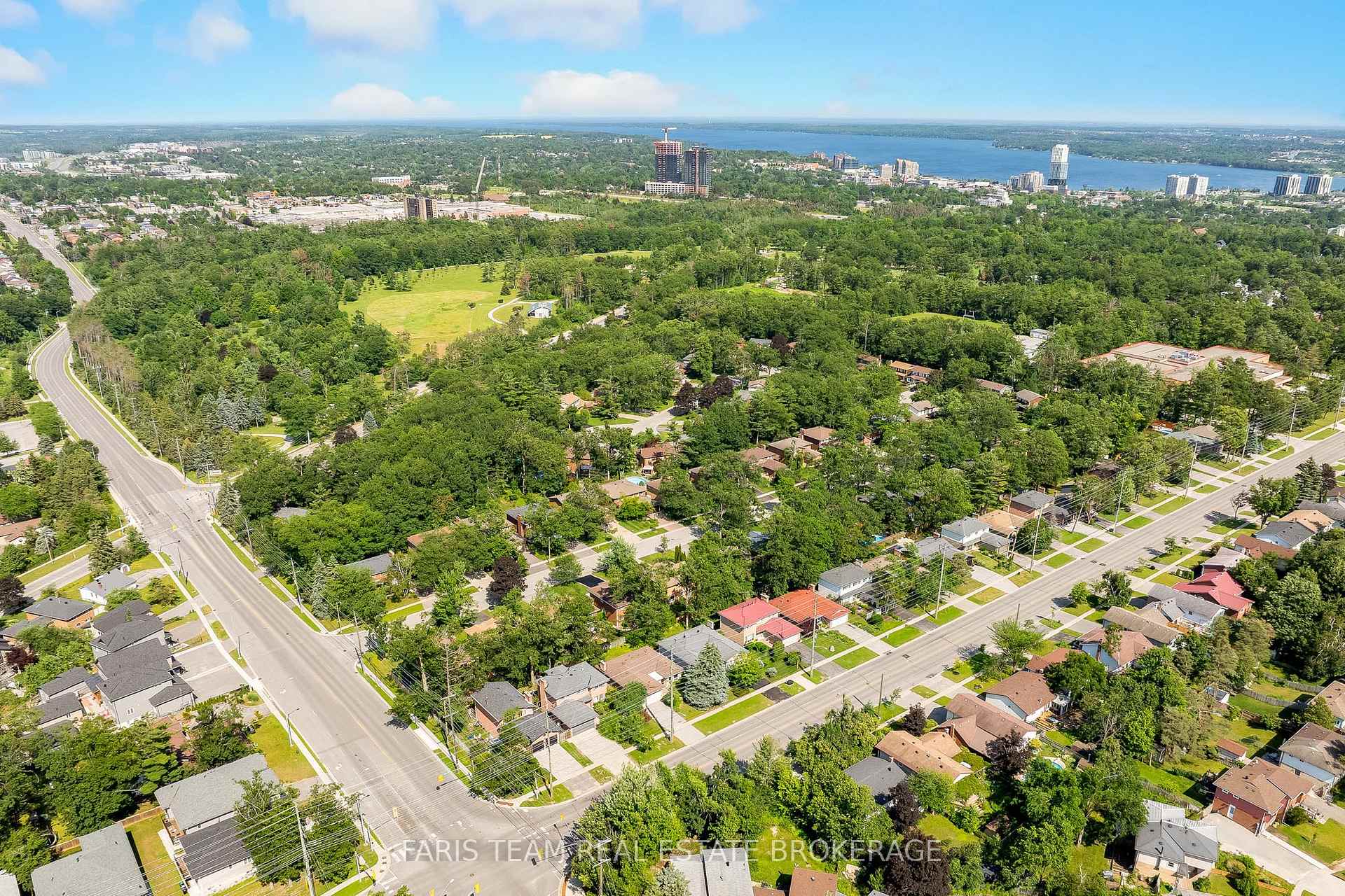 Photo 45 of 55 Oakridge Drive, Barrie, Sunnidale — HOMEH