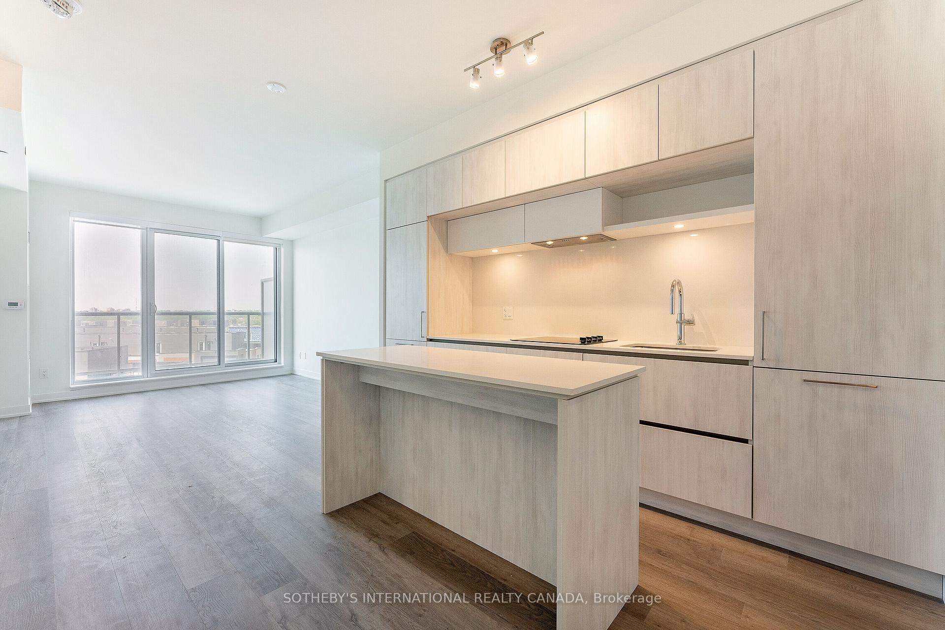 Photo 7 of Unit 613, 6 David Eyer Road, Richmond Hill, Rural Richmond Hill — HOMEH